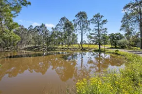 Hunter Hideaway Cottages - Image 2