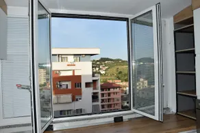 Modern Flat w/ Balcony • Fast WiFi • Bus to Center - Image 5