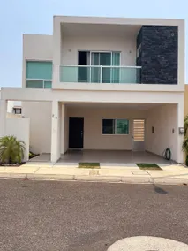 Residence for up to 11 people, beautiful house with a clubhouse and pool - Image 2