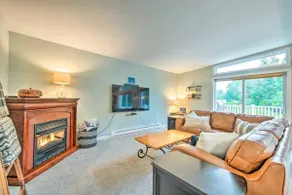 Elk Mountain Lake House & Ski Lodge – 3BR/2BA Lake - Image 4