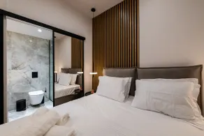 Liotrivi Luxury Apartment - Image 2