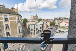 Apartment with cathedral view in the heart of Reims - Image 2