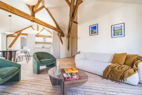 Apartment with cathedral view in the heart of Reims - Image 3