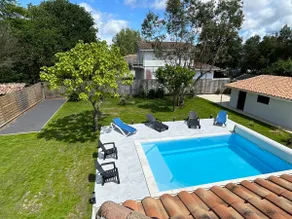 VILLA LAUNA GUJAN - Image 1