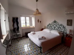 Villa with private access to the sea - Image 4