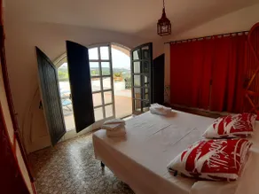 Villa with private access to the sea - Image 3