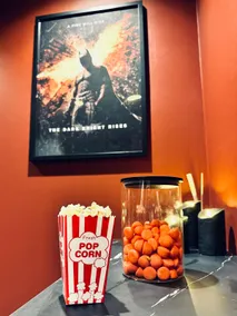 Private Cinema – Lorient Center – Quiet & Comfortable - Image 4