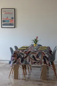 Large apartment with courtyard (2, 3 or 4 bedrooms) - Image 4