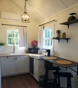 Farm Cabin Retreat - Image 5