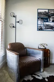 The Aviators Lounge - Image 2