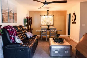 The Aviators Lounge - Image 4
