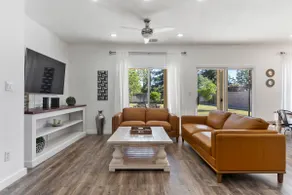 Bright and Spacious Home in Prime Location! - Image 4