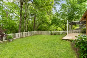 Family-Friendly Weston House with Fenced Backyard - Image 3