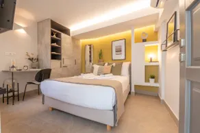 Apt in Plaka area.Best location. - Image 2