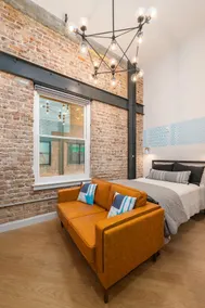 Mercantile industrial loft! - Image 4