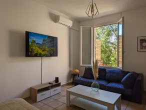 Peaceful, spacious and with a beautiful terrace. - Image 2