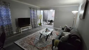 Cute 1Bd Apt close to everything - Image 5