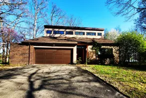Huge Lakehouse! Sleeps 12! 5BR, 4BTH + Game Room. - Image 4