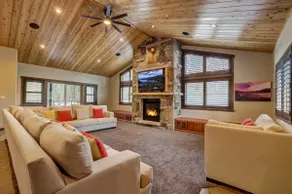 Navahoe Nest - Large Luxury Home w Hot Tub - Image 5