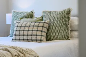 Jolly Jubilant Jubilee - New 2 Bed Apt - Image 2
