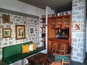 Oly's Relaxing Vintage Sea View House - Image 2