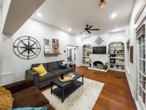 Charming Craftsman home w/POOL - Image 5