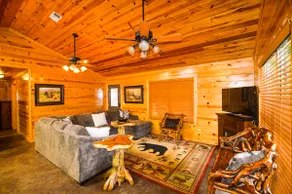 Lil' Luka Lodge - Image 2
