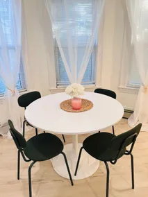 Modern 2BR near Subway & Parking - Image 2