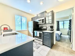 Modern, One Bedroom Top-Floor Condo! - Image 3