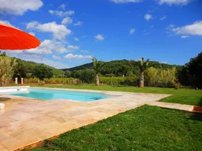 beautiful & large property with pool. - Image 2