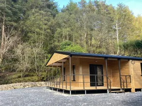 Rosies Cabin Maum - Image 2