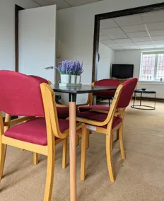 Flat in Forest Village with London tube station - Image 5