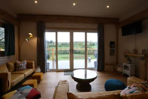 The Lodge at Gales Court, luxury log cabin - Image 2