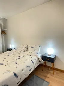 Charming Apartment in Saint-Ouen - GetHosted - Image 3