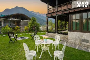 Snowdrop House Manali | Kath Kuni Heritage Stay - Image 2