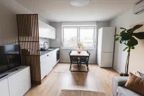 Flexible SelfCheckIns 76 - Arena - Bedroom - New - Image 2