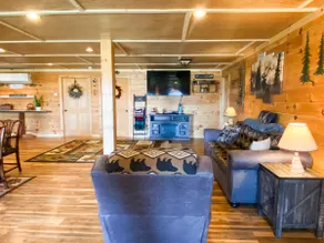 Stunning Mountain Top Cabin - Image 2