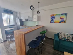 Artists' Apartment - Image 4