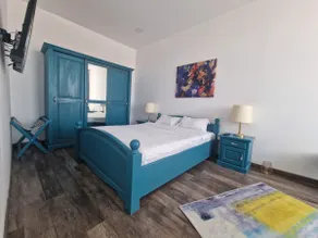 Artists' Apartment - Image 2
