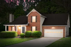 Stunning 5 Bed 2.5 Bath - Image 2