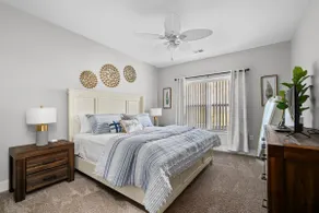Bettendorf Gem: 2BR Condo w/ King Bed & Garage - Image 5