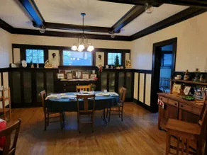 Foster House - A Gathering Place - Image 4