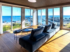 Ocean View Private Beach House with Jacuzzi and Sauna - Image 4
