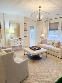 The Portico - 2 BR 1BA Apt - Image 3