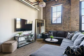 The Ellis Loft - Free Parking - Image 3