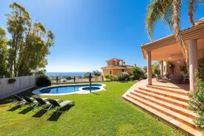 Villa with sea views & private pool in Benalmadena - Image 5