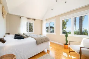 Villa with sea views & private pool in Benalmadena - Image 4