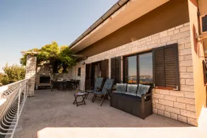 Casa Monterosso with sea view - 150 m, parking - Image 4