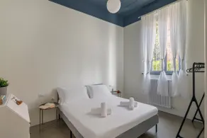 Beautiful 1900s four-room apartment (Apt. 2) - Image 4