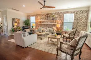 Lady Liberty: Park Circle Charm + Modern Home! - Image 2
